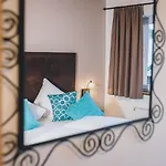 شقة ومطعم مارغاريتهينستاين *