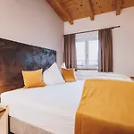 شقة شقة ومطعم مارغاريتهينستاين كابرون