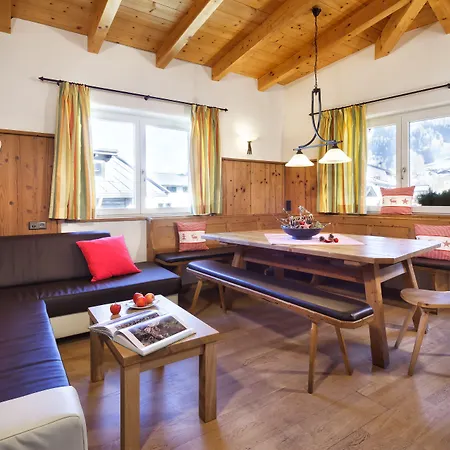 アパート Margarethenstein With Private Sauna, Including Zell Am Summercard カプルーン